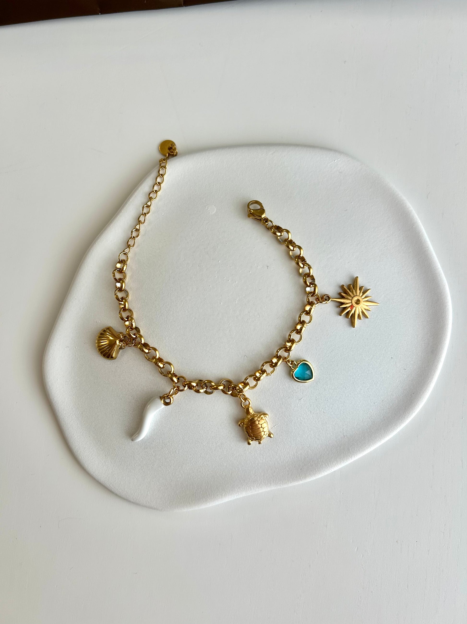 Bracciale 5 ciondoli