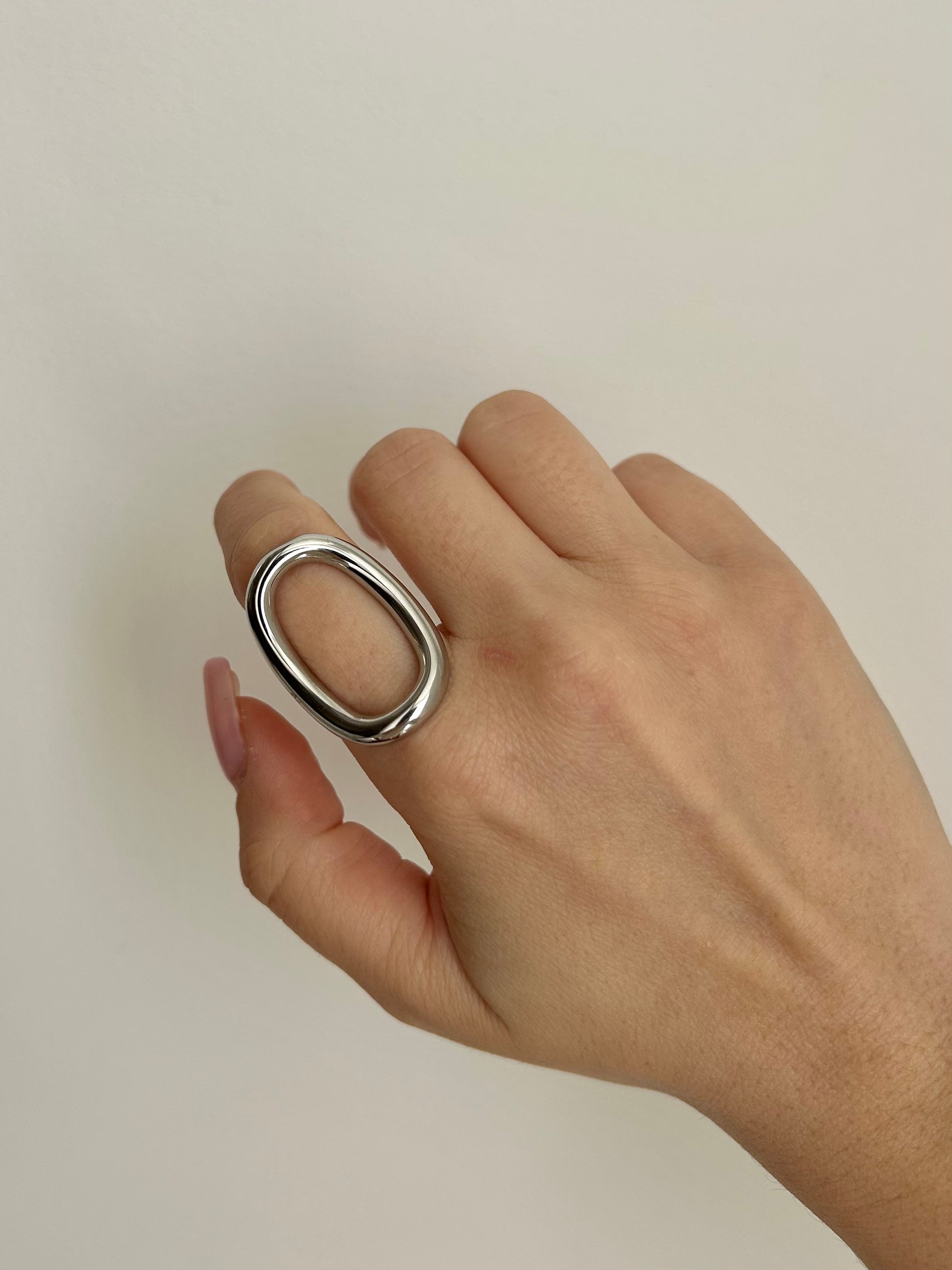 Anello Circle