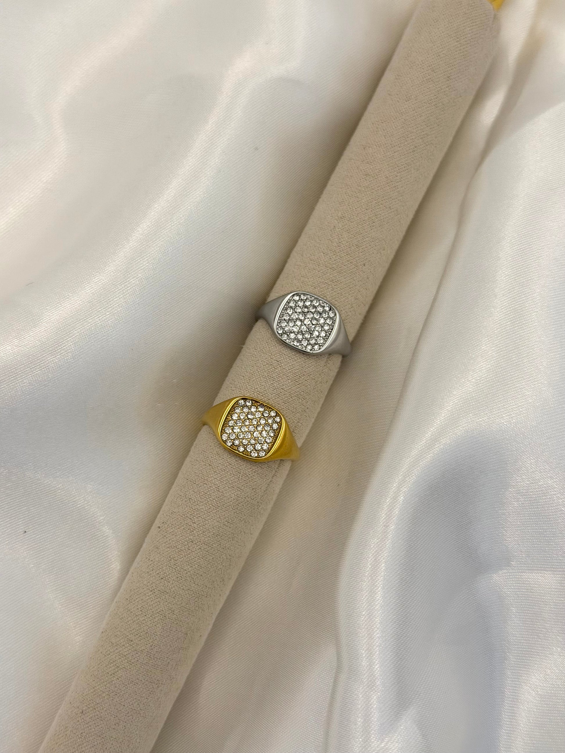 Anello Square Zirconato