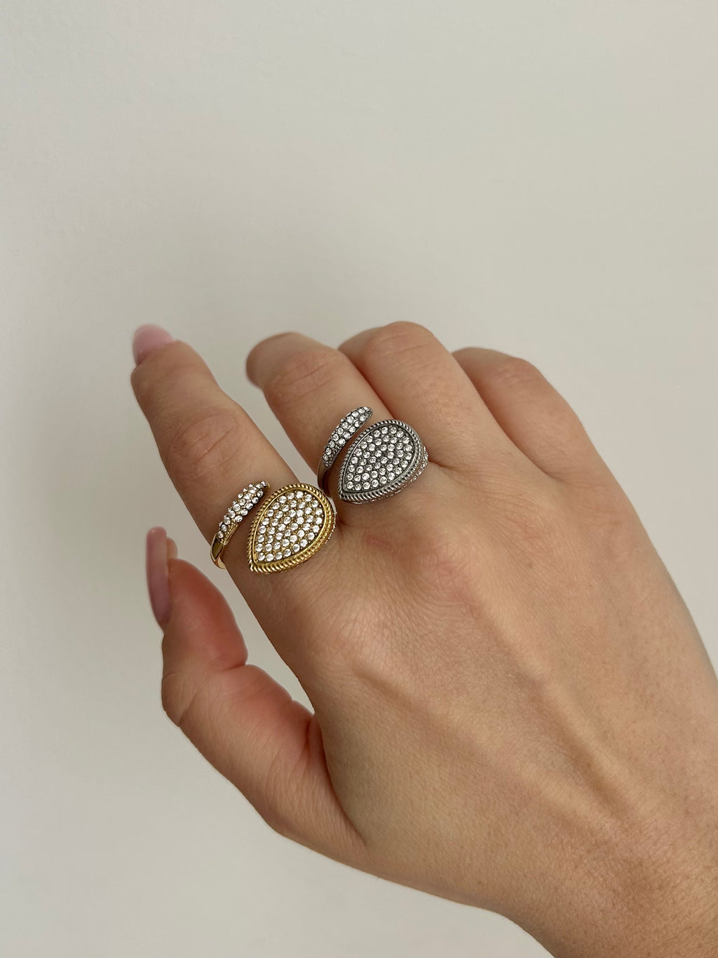 Anello Goccia Zirconato