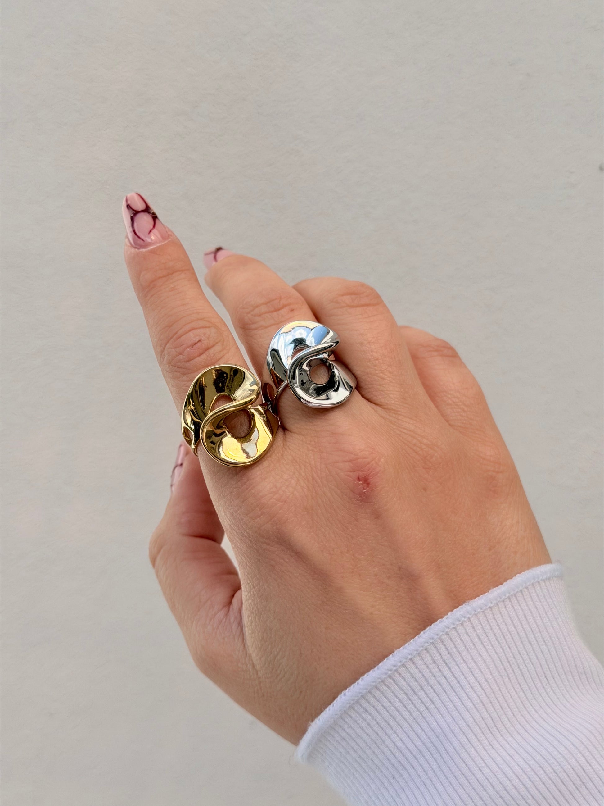 Anello Fluido